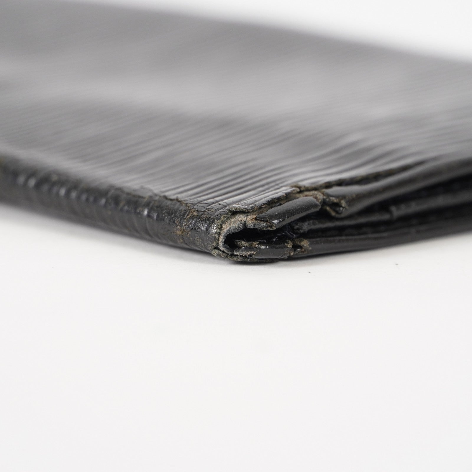 Louis Vuitton LV Long Wallet Portefeuille Brazza M63382 Black Epi Auth XY214