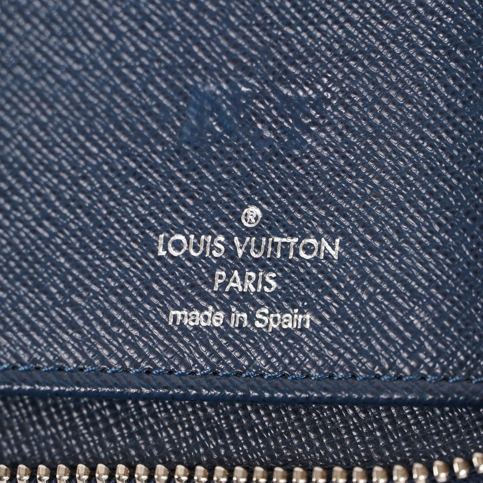 LOUIS VUITTON Louis Vuitton Wallet M30056 Zippy Organizer Taiga Lo 03T072000009