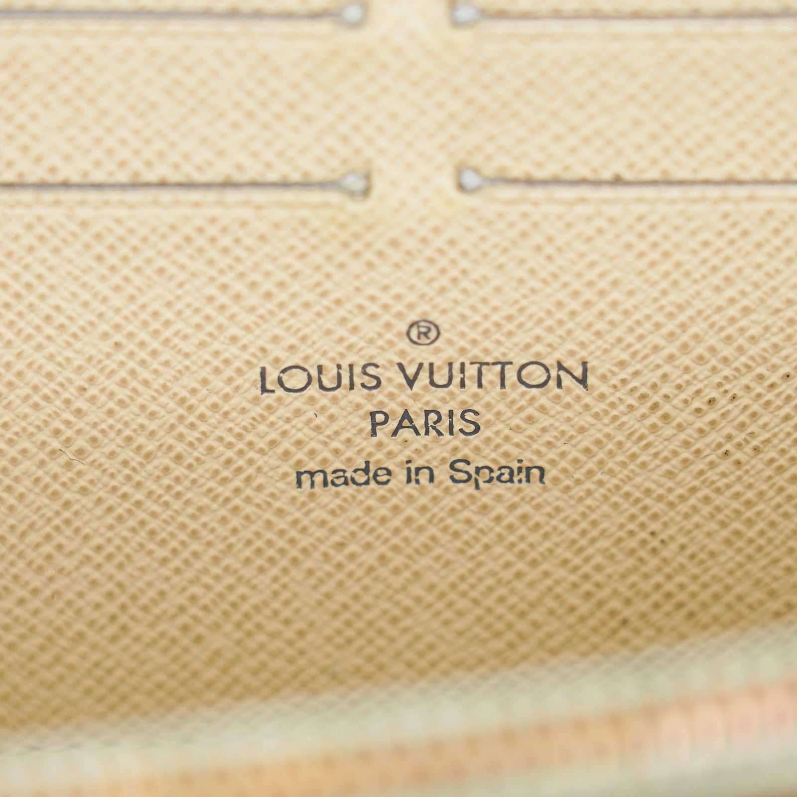 Louis Vuitton Zippy Wallet Damier Azur White Round Long PVC vintage 03T082000009