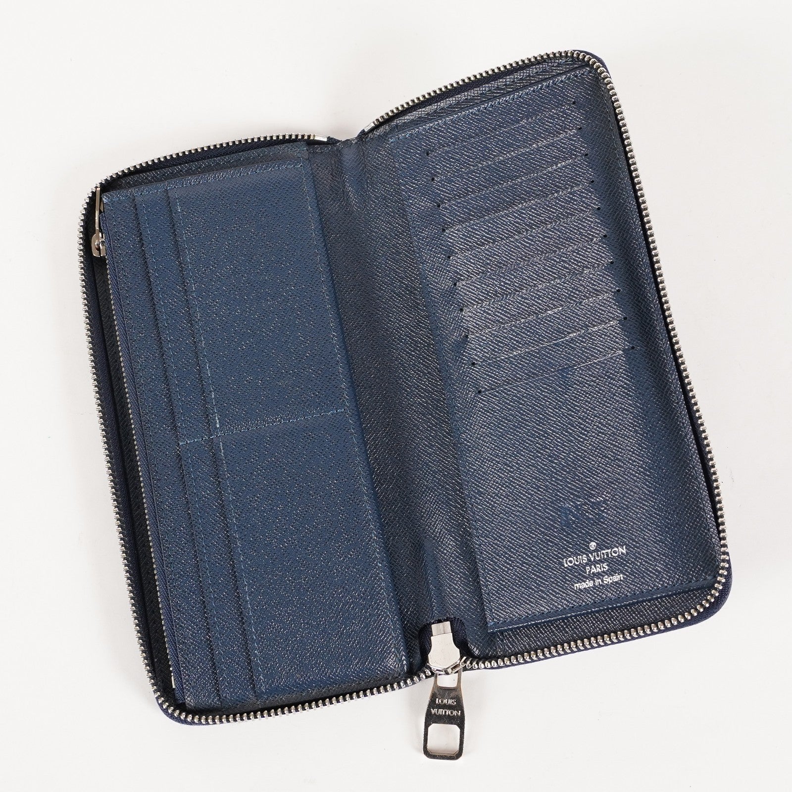 LOUIS VUITTON Louis Vuitton Wallet M30056 Zippy Organizer Taiga Lo 03T072000009