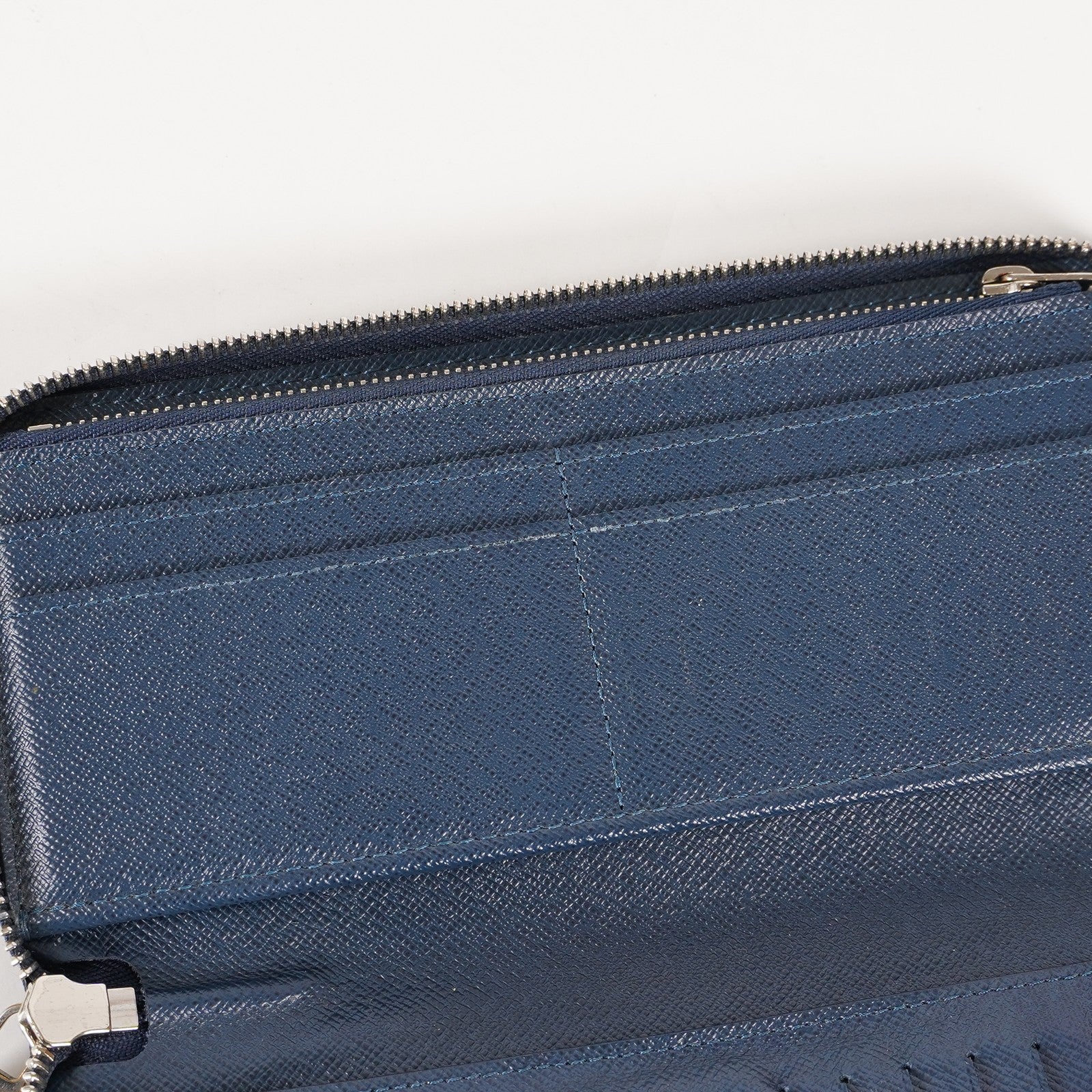 LOUIS VUITTON Louis Vuitton Wallet M30056 Zippy Organizer Taiga Lo 03T072000009