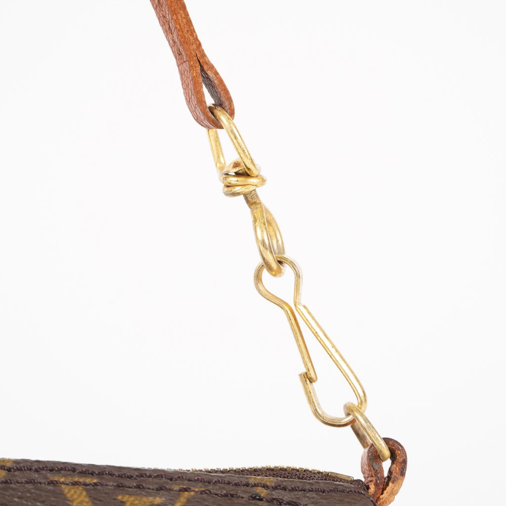LOUIS VUITTON Monogram Papillon Pouch LV Auth vintage 05E542090016
