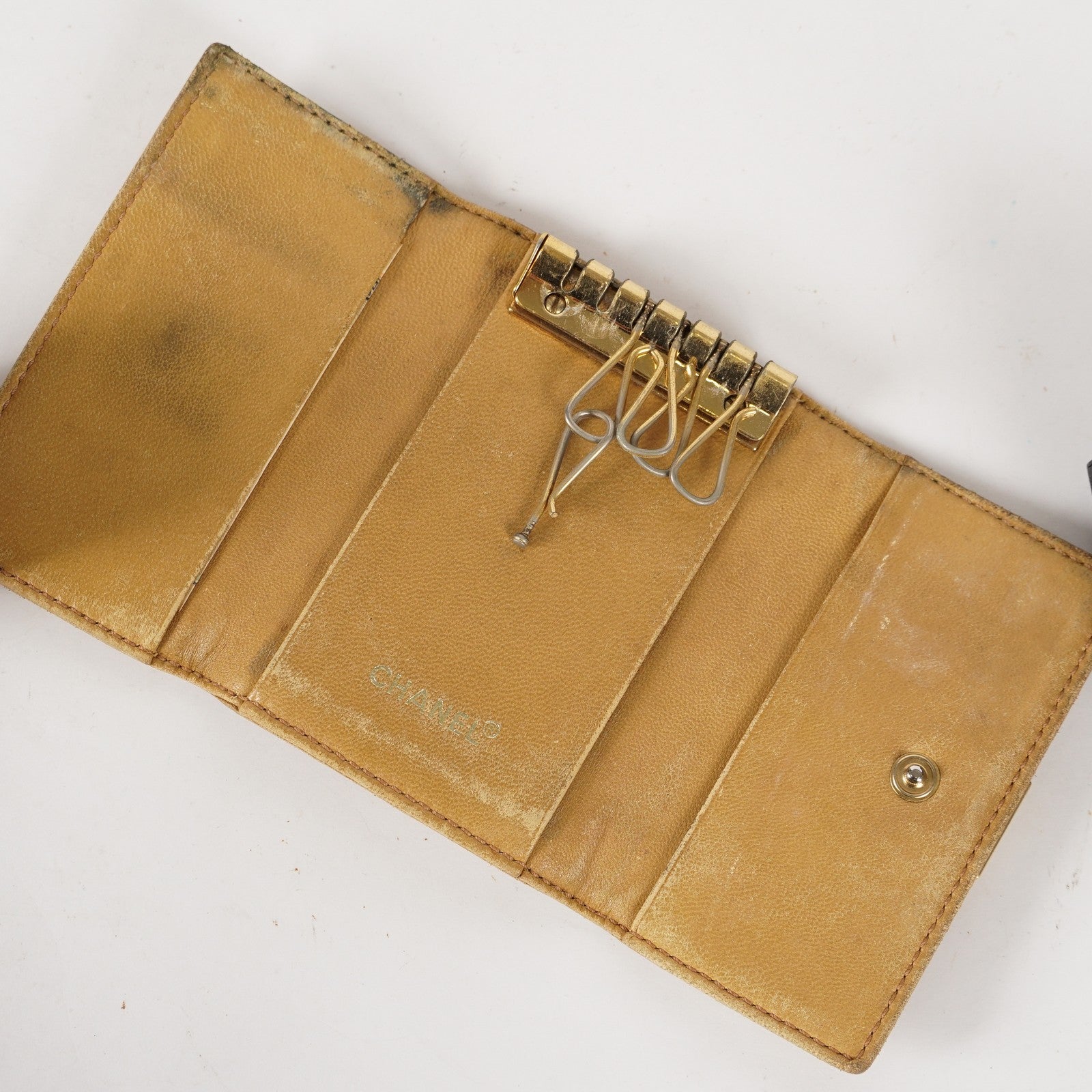 CHANEL Chocolate Bar Lambskin Camel Wallet XY199