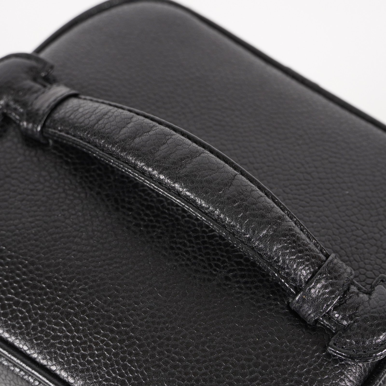 Chanel Vanity Cosmetic Case Black Caviar Leather Bag 05E597040016