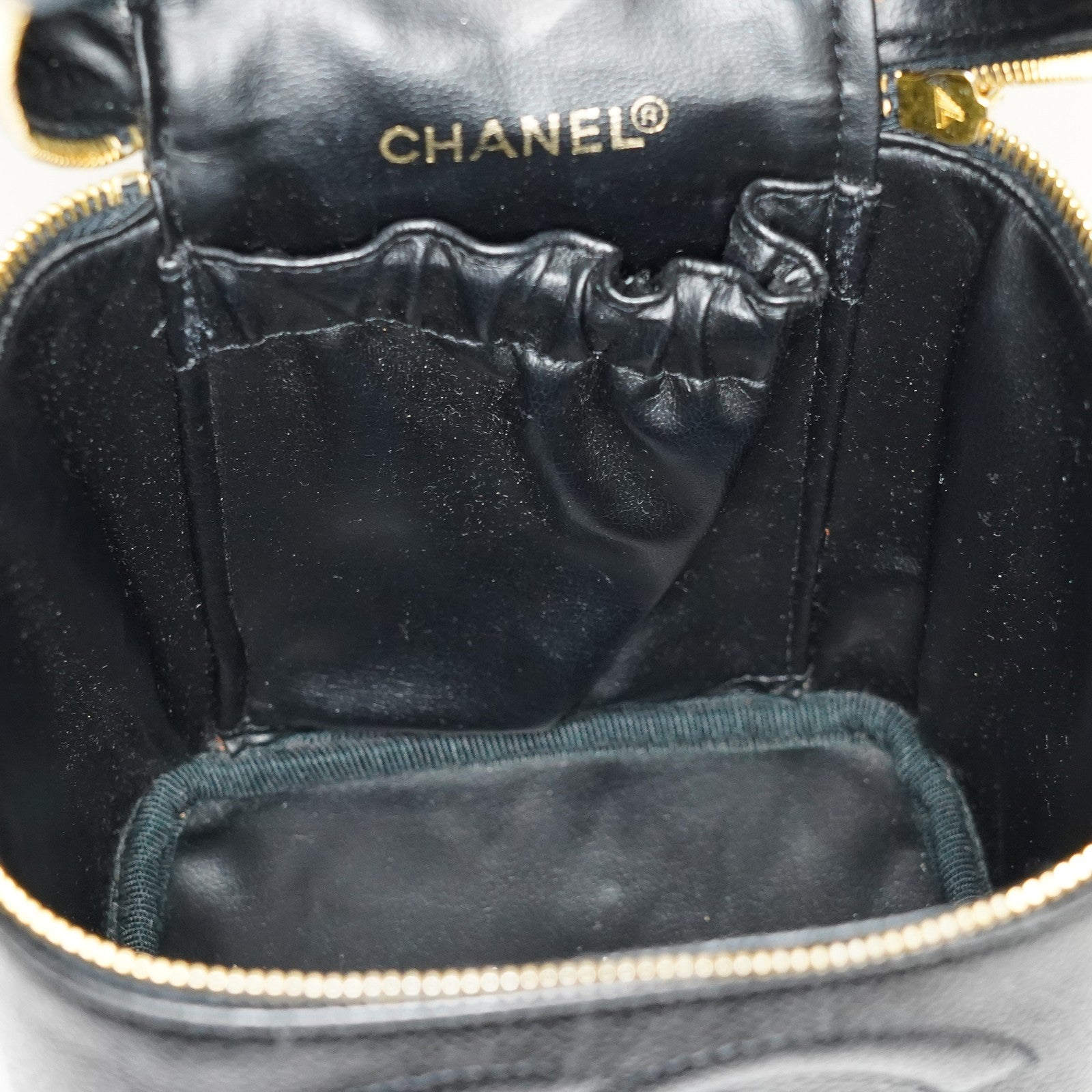 Chanel Vanity Cosmetic Case Black Caviar Leather Bag 05E597040016